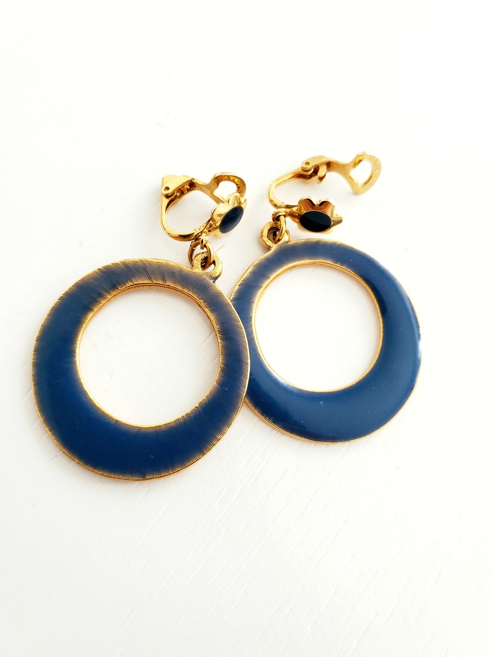 Gold-Tone Navy Blue Round Hoop Clip-On Earrings-1940s